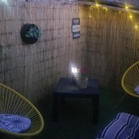 Chambre D'Hote La Petite Maison Du Puits ボレーヌ エクステリア 写真